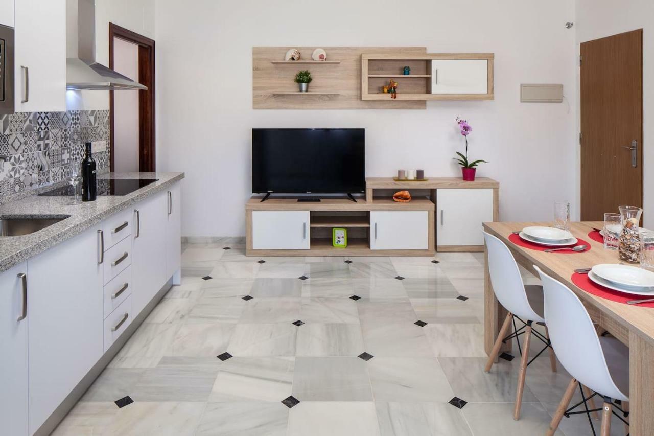 Wintowinrentals All Comforts Malaga Center Exteriör bild